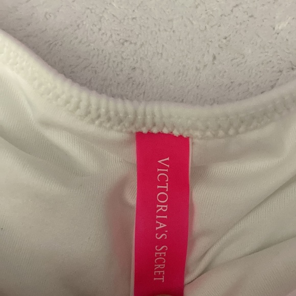 NWT Victoria secret swim - Picture 5 of 8